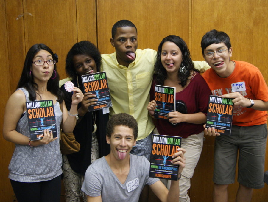 Derrius Quarles Kicks It With New York City Students